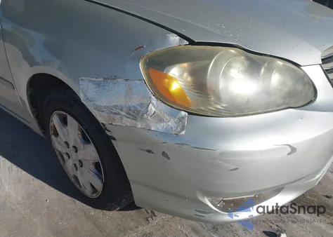 2004 Toyota Corolla Le z USA, uszkodzony, nr VIN 1NXBR32E14Z256733